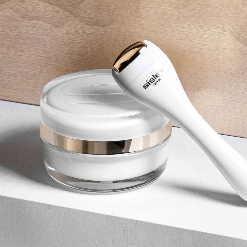 Sisley Paris Contour Cream